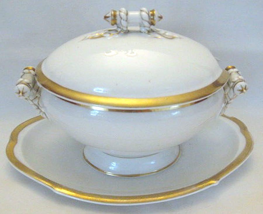 Wedding Ring Gravy Boat w/Attached Underplate & Lid by Haviland-1
