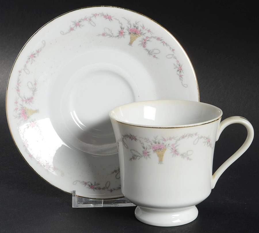 Rosemarie Footed Cup & Saucer Set by Hara-1