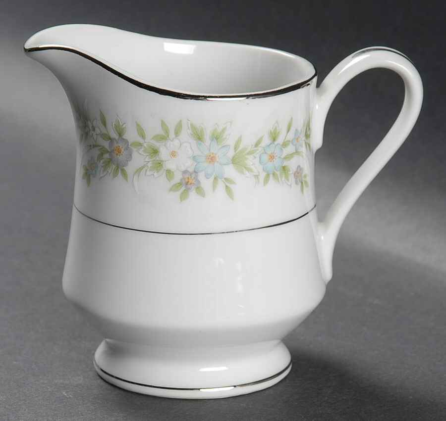 Spring Creamer by Hara-1
