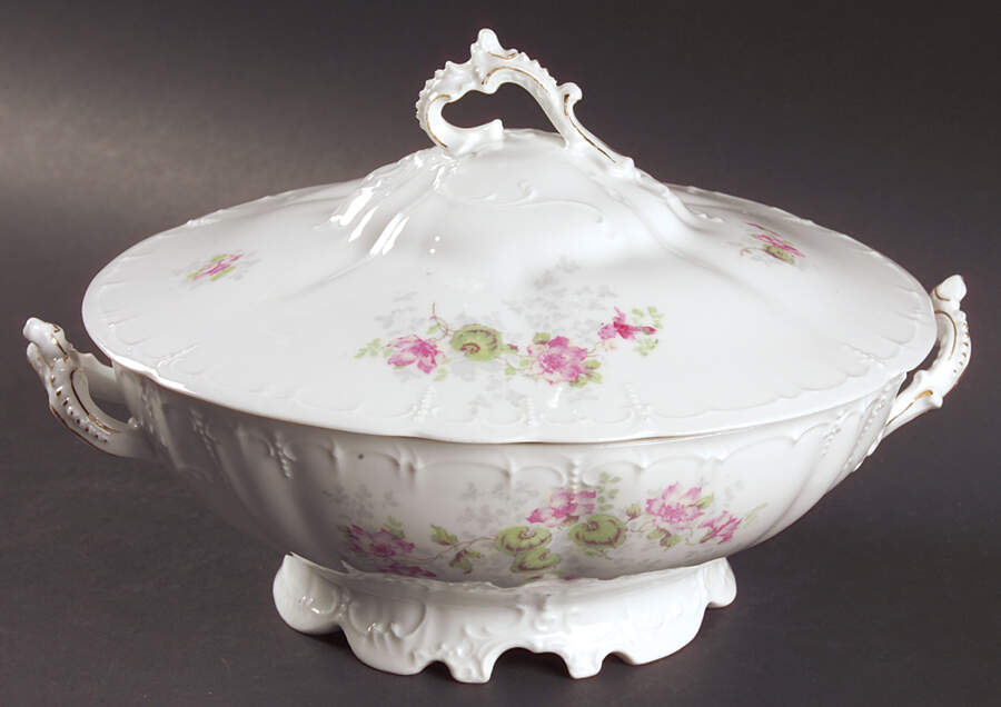 9374 Round Covered Vegetable by Habsburg-1