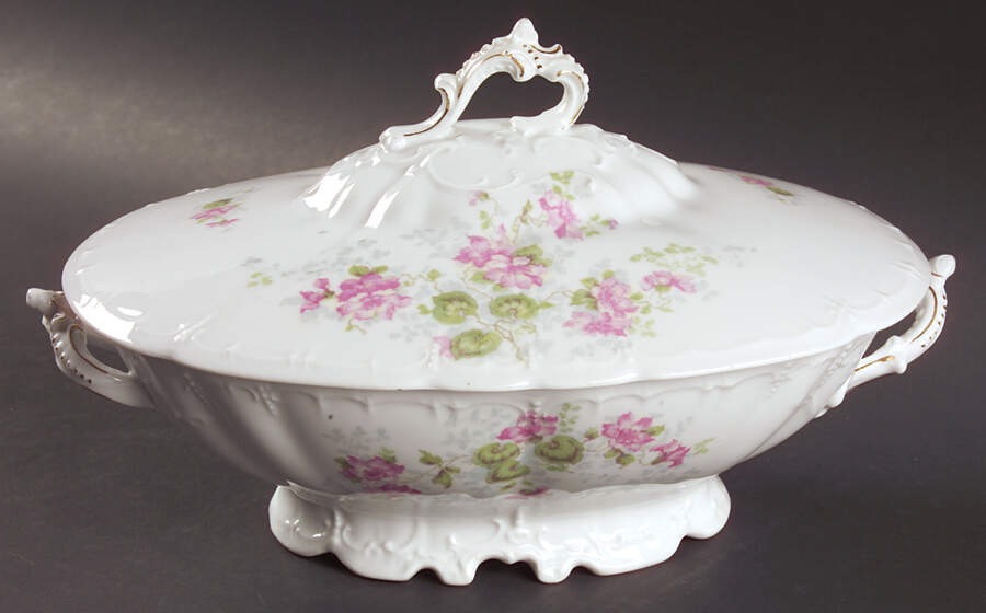 9374 Oval Covered Vegetable by Habsburg-1