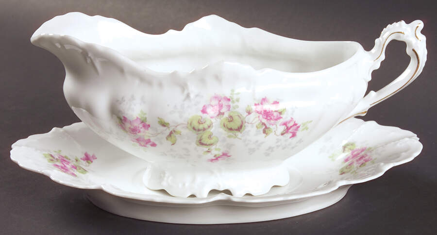 9374 Gravy Boat & Underplate by Habsburg-1