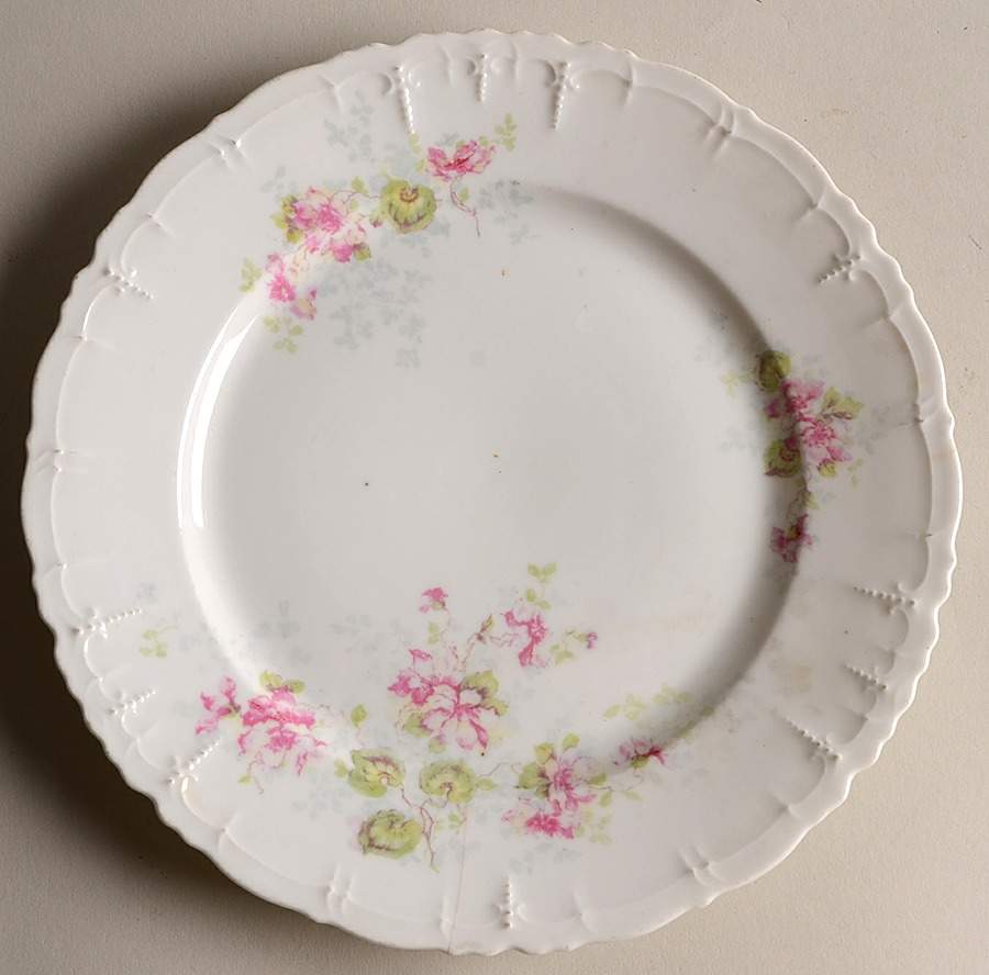 9374 Luncheon Plate by Habsburg-1