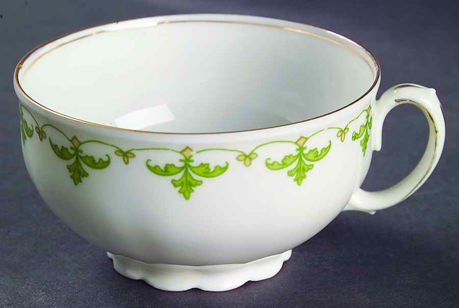 Carmen Footed Cup by Habsburg-1