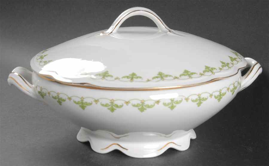 Carmen Round Covered Vegetable by Habsburg-1
