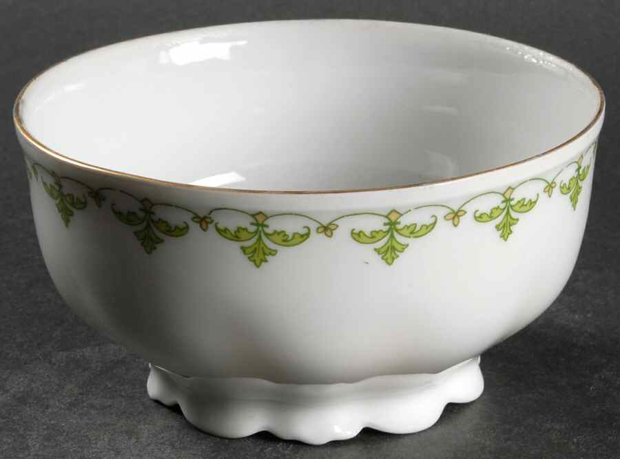 Carmen Cranberry Bowl by Habsburg-1