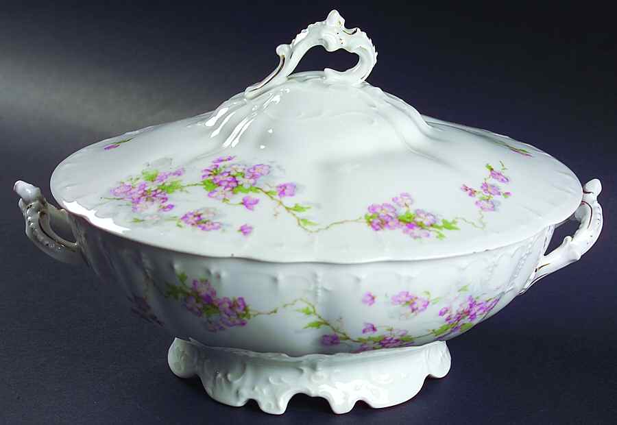 9322 Pink Round Covered Vegetable by Habsburg-1