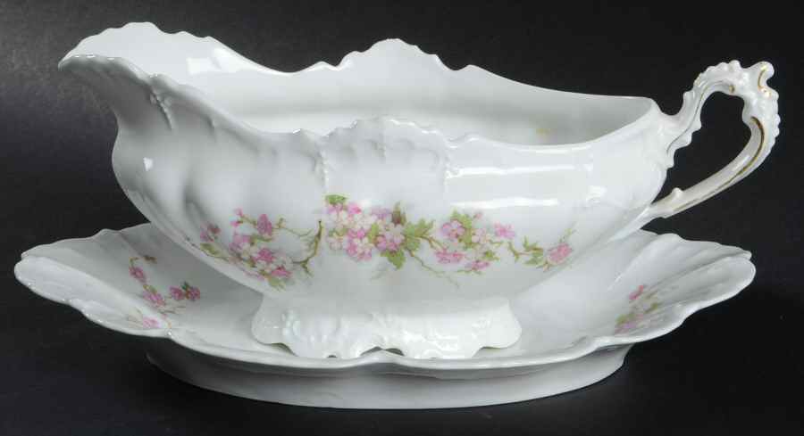 9322 Pink Gravy Boat & Underplate by Habsburg-1