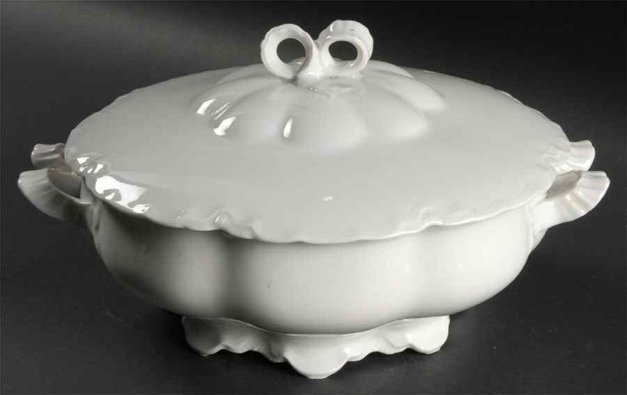 HAB2 Round Covered Vegetable by Habsburg-1