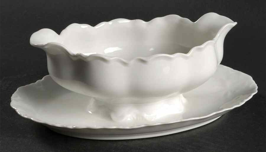 HAB2 Gravy Boat with Attached Underplate by Habsburg-1