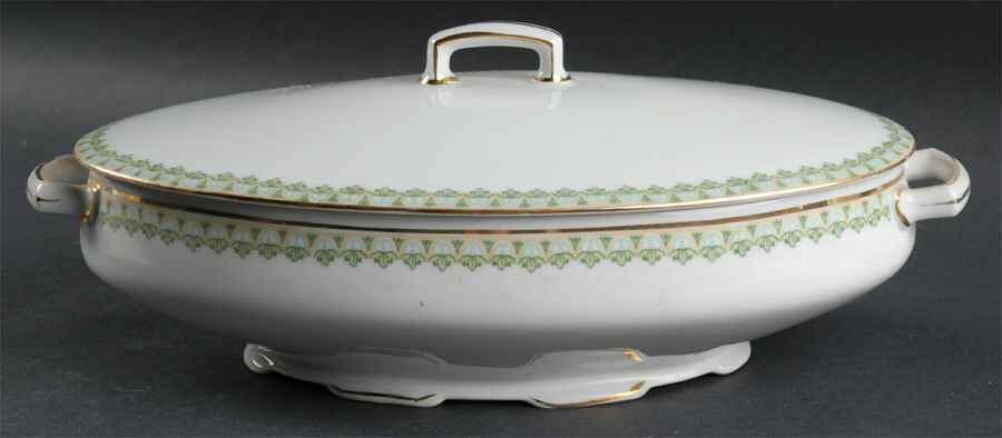 Sylvia Oval Covered Vegetable by Habsburg-1