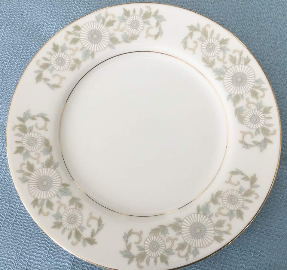 Chrysanthemum Salad Plate by Harmony House China-1