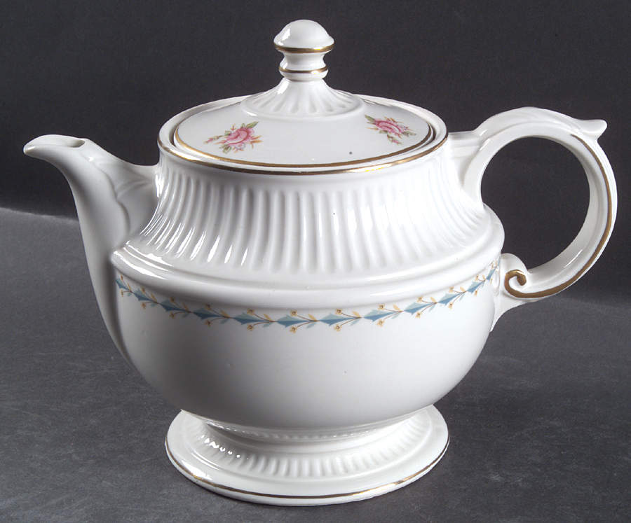 Mt. Vernon (4 Pc) Coffee Pot & Lid No Drip by Harmony House China-1