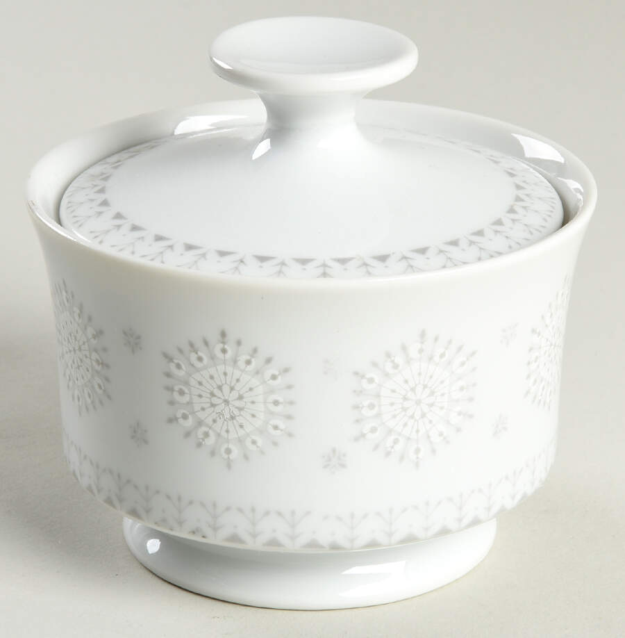 Snowflake (Flakes On Edge) Sugar Bowl & Lid by Harmony House China-1