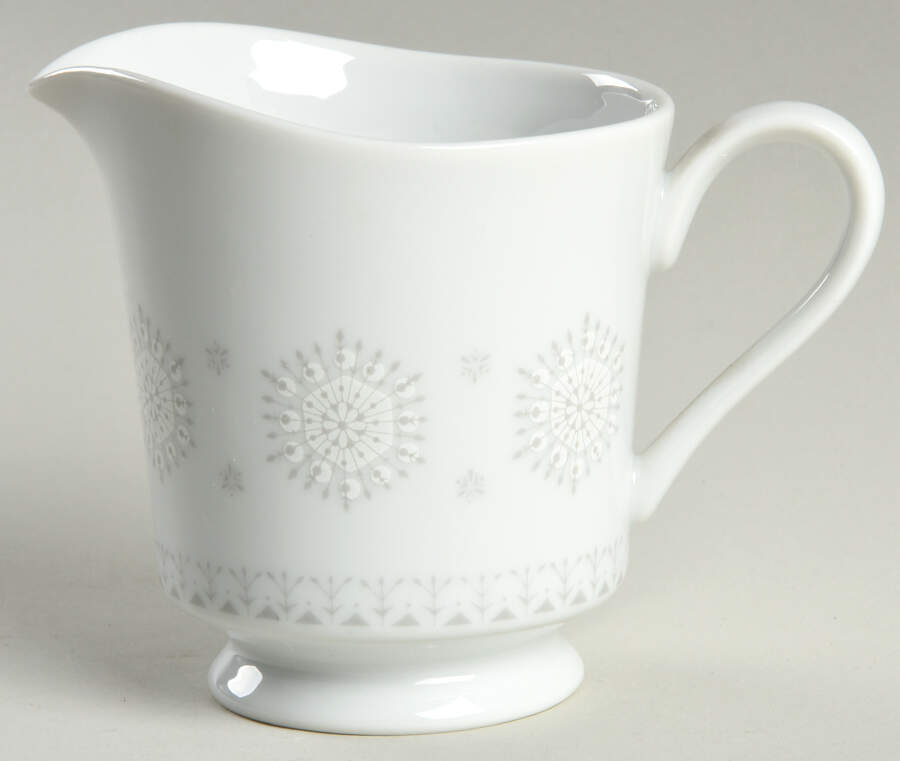 Snowflake (Flakes On Edge) Creamer by Harmony House China-1