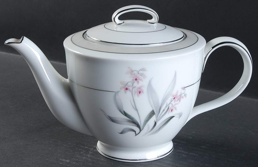 Everglade Teapot & Lid by Halsey-1