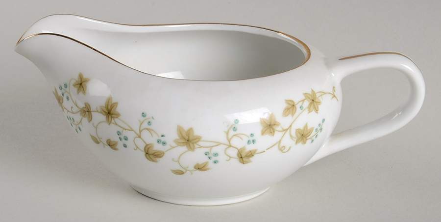 Ivy Ring Creamer by Halsey-1