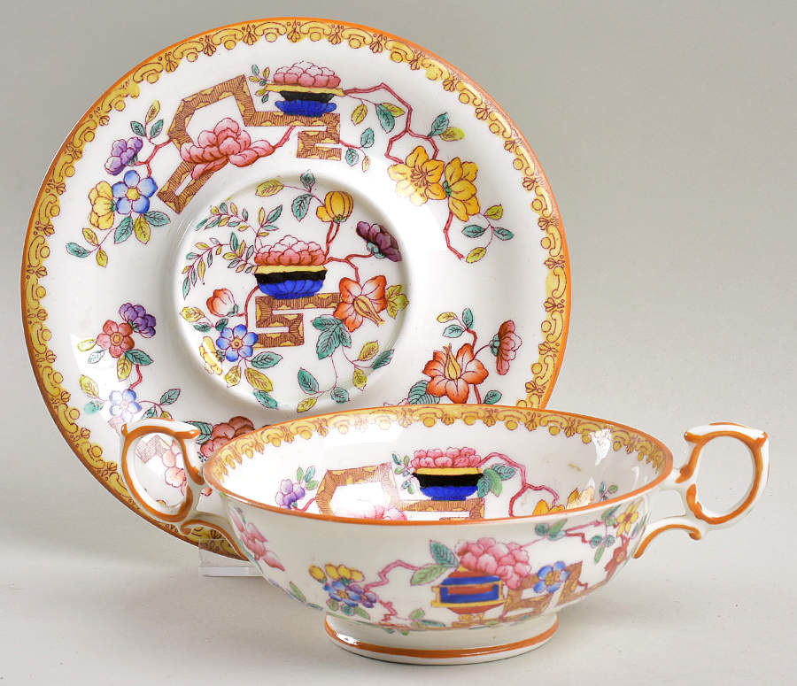 10072 Footed Cream Soup Bowl & Saucer Set by Hammersley-1