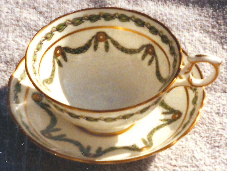 13698 (Scalloped) Footed Cup & Saucer Set by Hammersley-1