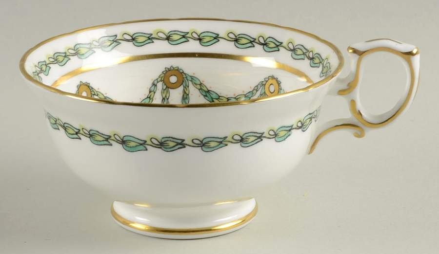 13698 (Scalloped) Footed Cup by Hammersley-1
