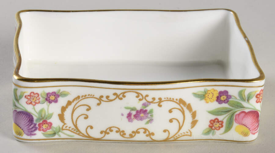 Dresden Sprays Cigarette Box No Lid by Hammersley-1