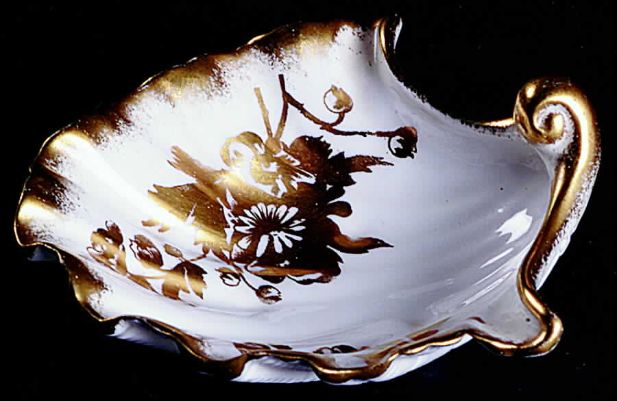 HAM19 Small Shell Shaped Dish by Hammersley-1