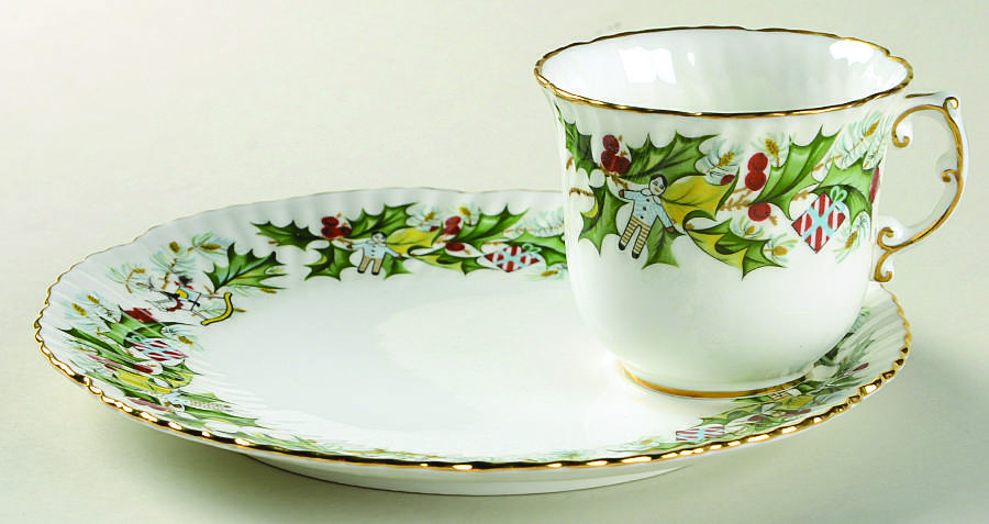 Christmas Holly Snack Plate & Cup Set by Hammersley-1