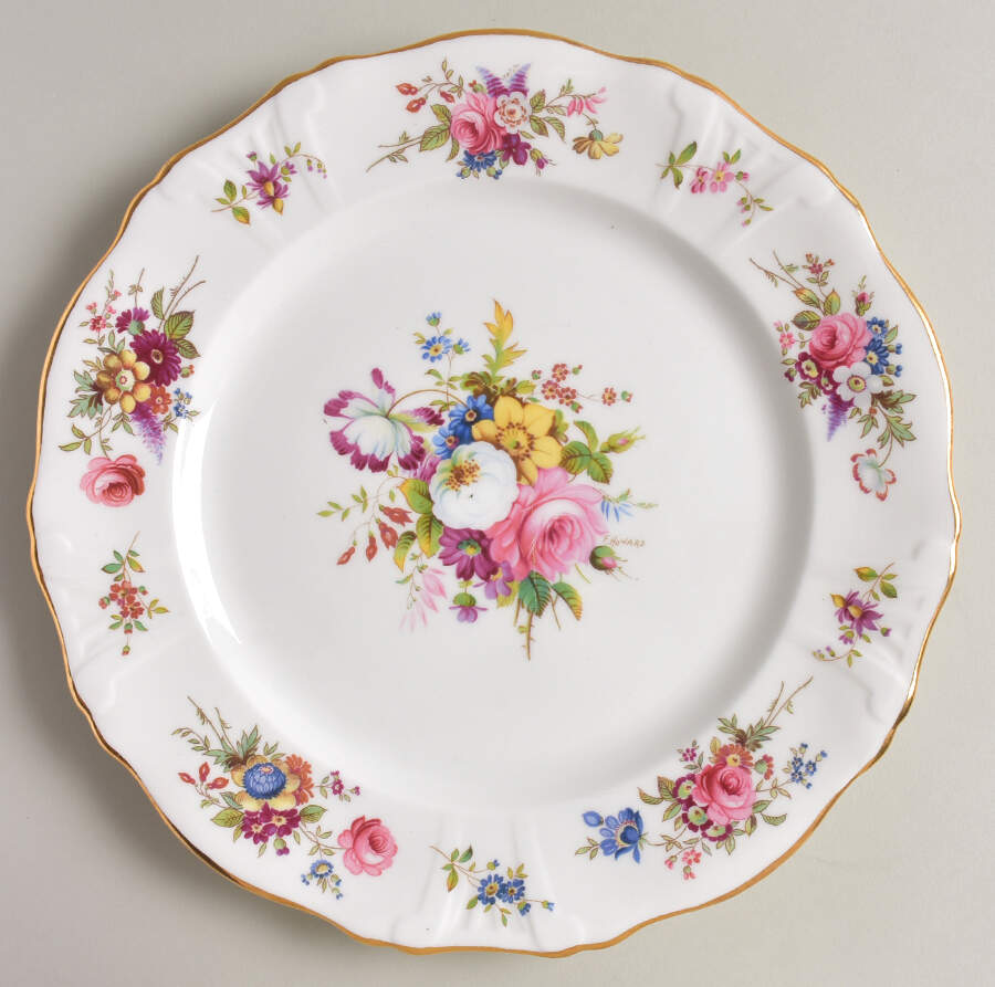 Howard Sprays (Scalloped, Embossed) Dinner Plate by Hammersley-1