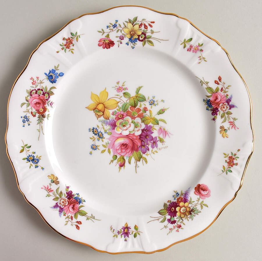 Howard Sprays (Scalloped, Embossed) Dinner Plate by Hammersley-1