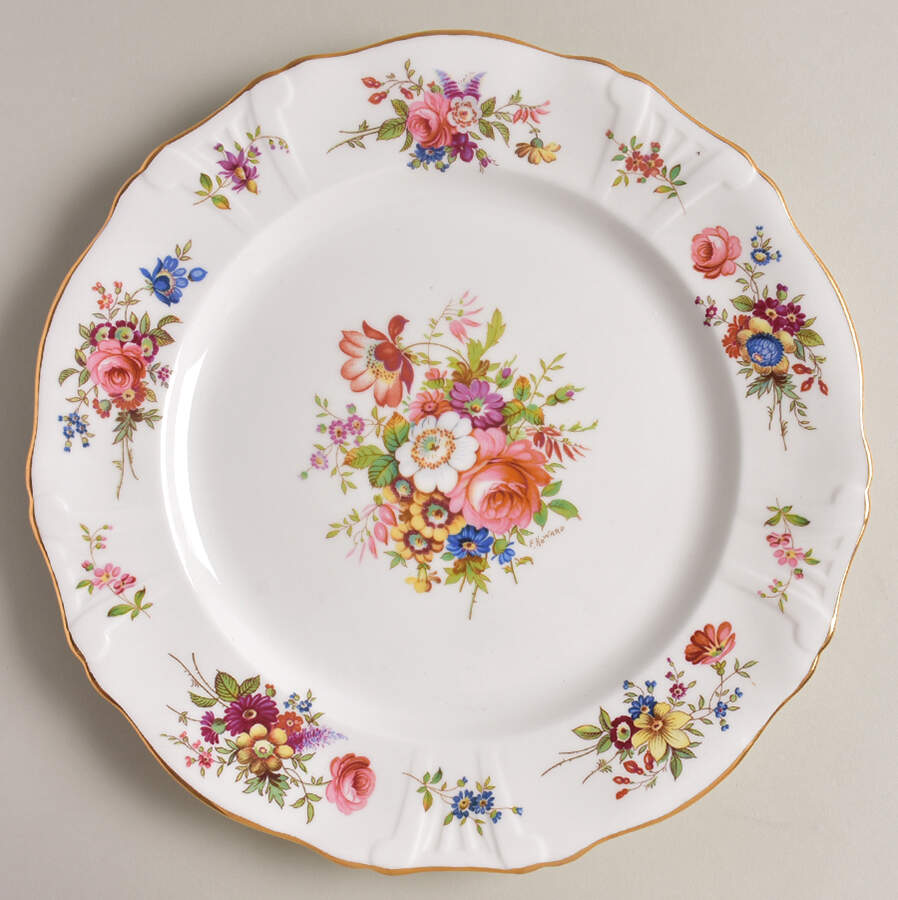 Howard Sprays (Scalloped, Embossed) Dinner Plate by Hammersley-1