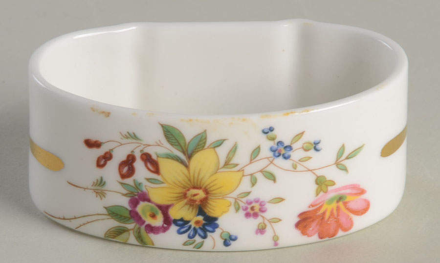 Lady Patricia (Scalloped, Embossed) Napkin Ring by Hammersley-1