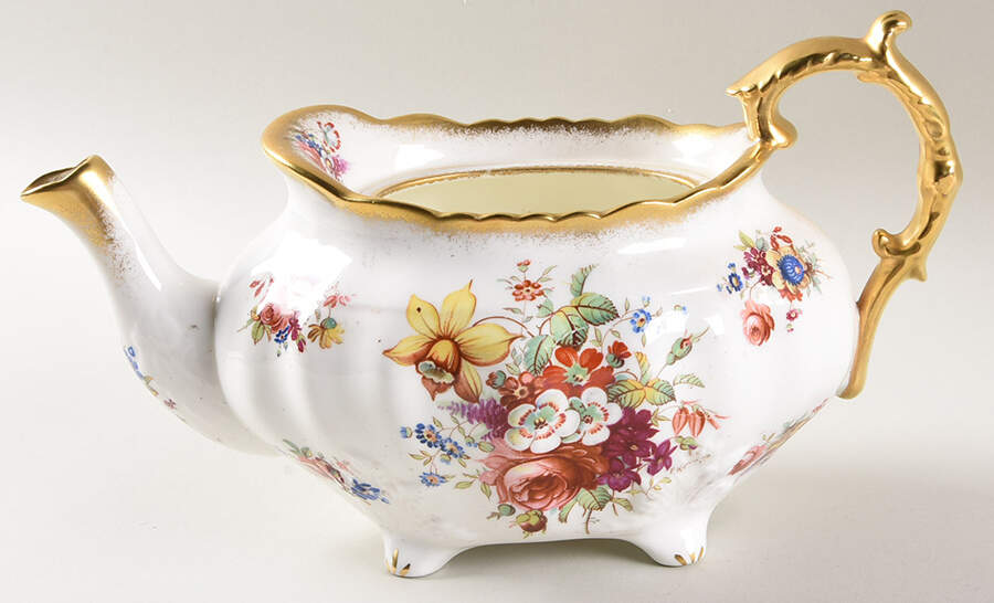 Lady Patricia (Scalloped, Embossed) Teapot No Lid by Hammersley-1