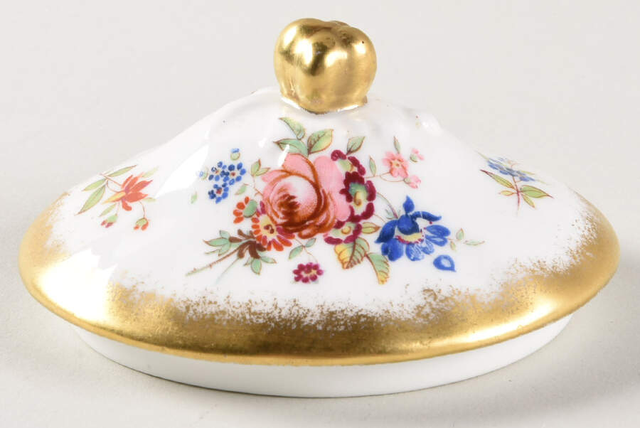 Lady Patricia (Scalloped, Embossed) Lid for Oval Sugar Bowl by Hammersley-1