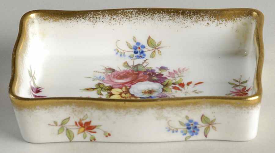 Lady Patricia (Scalloped, Embossed) Silver Tray by Hammersley-1