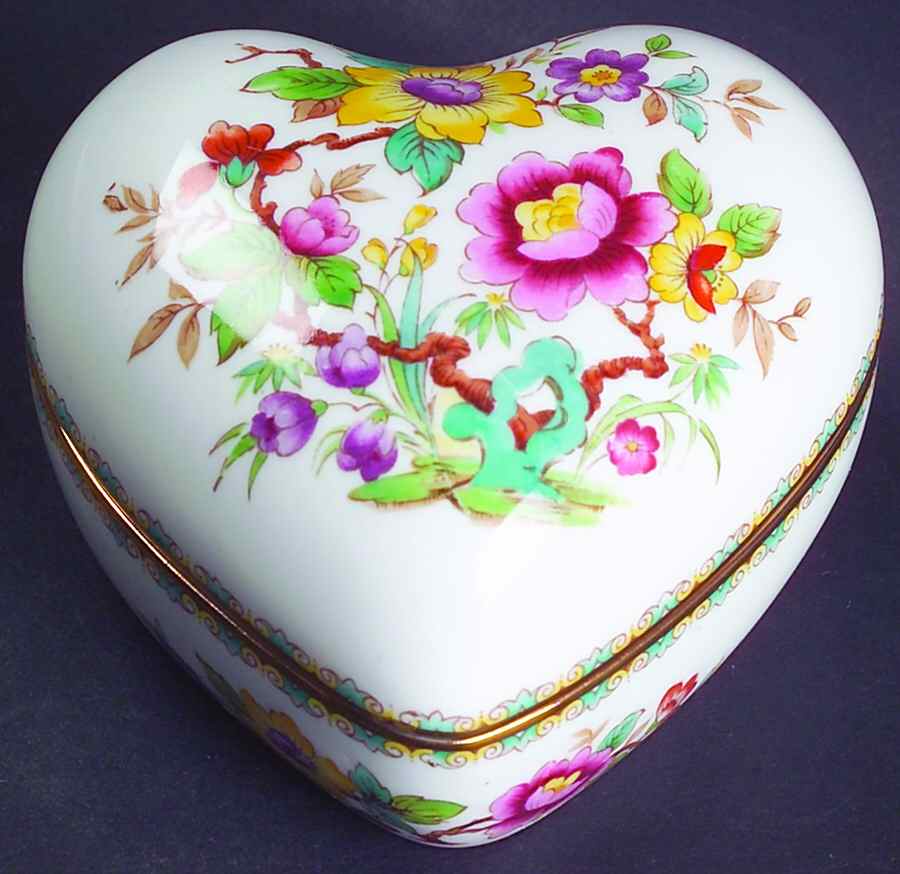 Mandalay (Smooth) Heart Shape Box & Lid by Hammersley-1