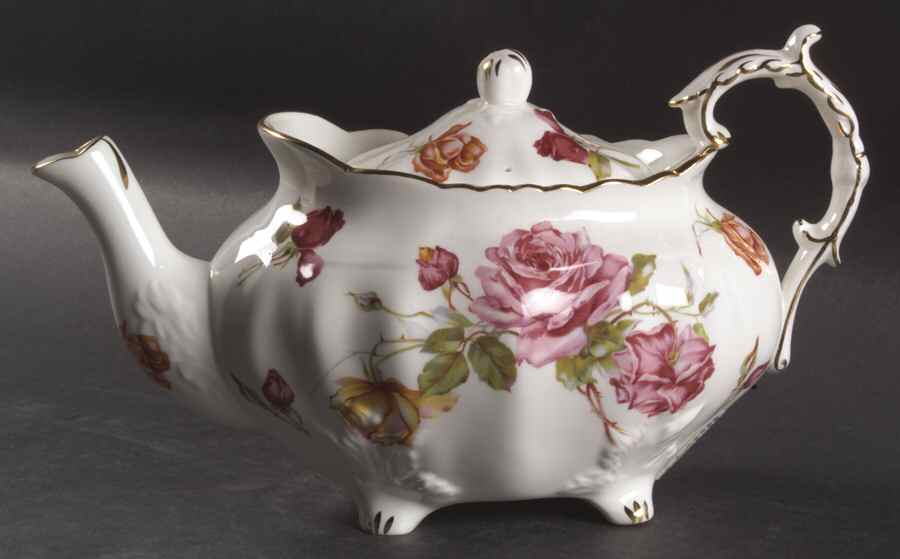 Morgan's Rose Teapot & Lid by Hammersley-1