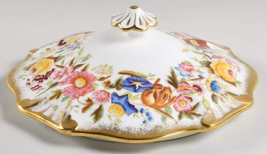 Queen Ann Lid for Round Vegetable by Hammersley-1