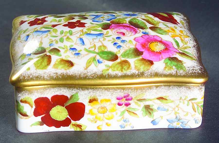Queen Ann Cigarette Box & Lid by Hammersley-1