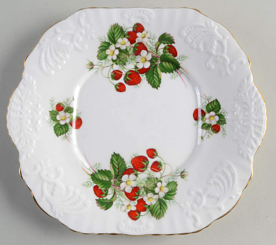 Strawberry Ripe (Small Scallops On Edge) Square Handled Cake Plate by Hammersley-1