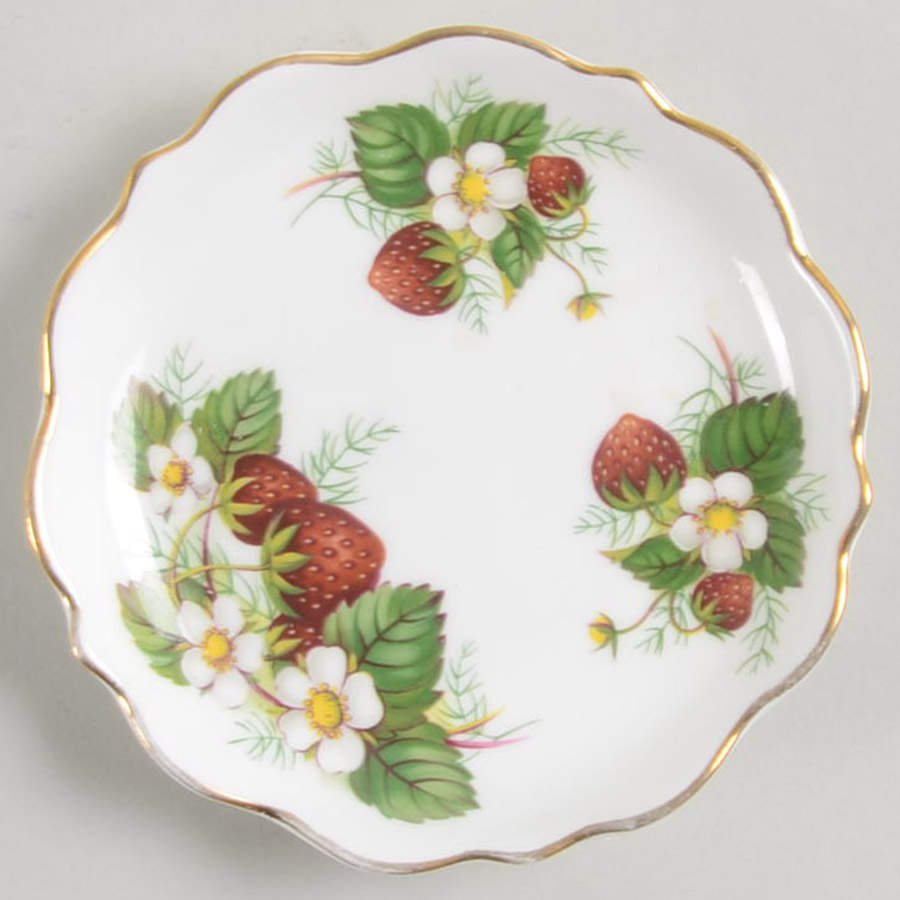 Strawberry Ripe (Small Scallops On Edge) Silver Tray by Hammersley-1