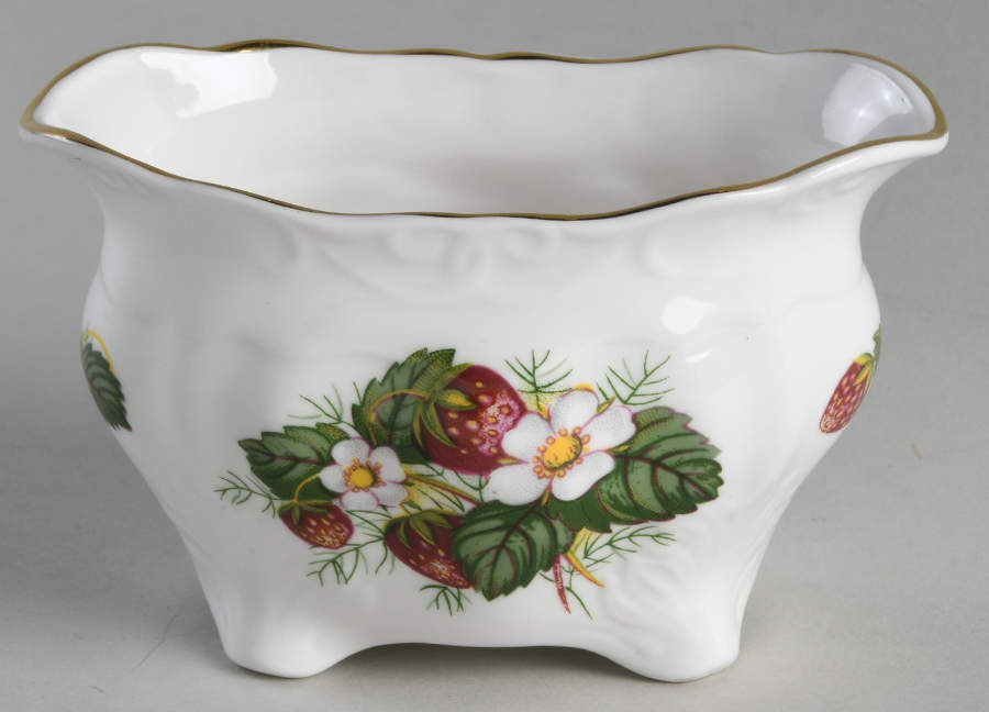 Strawberry Ripe (Small Scallops On Edge) Creamer by Hammersley-1