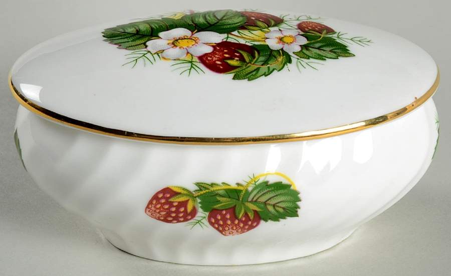 Strawberry Ripe (Small Scallops On Edge) Box-Oval/With Lid-Mini 3" by Hammersley-1