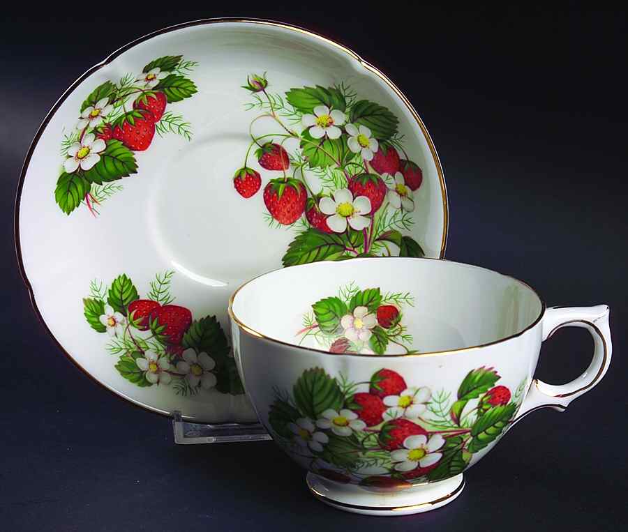 Strawberry Ripe (Small Scallops On Edge) Oversized Cup & Saucer Set by Hammersley-1
