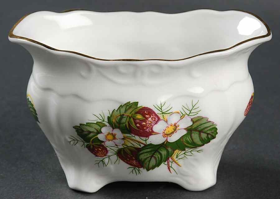 Strawberry Ripe (Small Scallops On Edge) Open Sugar Bowl by Hammersley-1