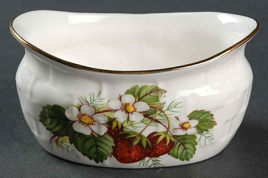 Strawberry Ripe (Small Scallops On Edge) Strawberry Basket-Open Sugar by Hammersley-1