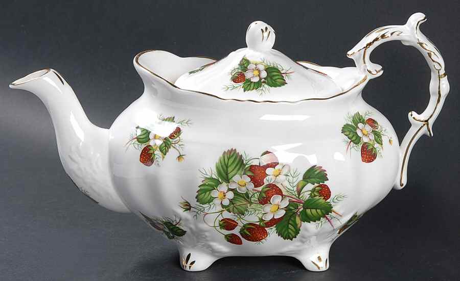 Strawberry Ripe (Small Scallops On Edge) Teapot & Lid by Hammersley-1