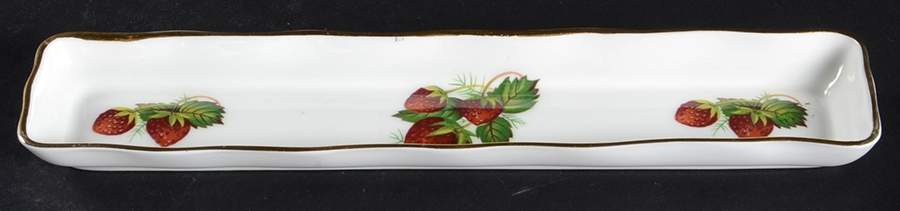 Strawberry Ripe (Small Scallops On Edge) Mint Tray by Hammersley-1