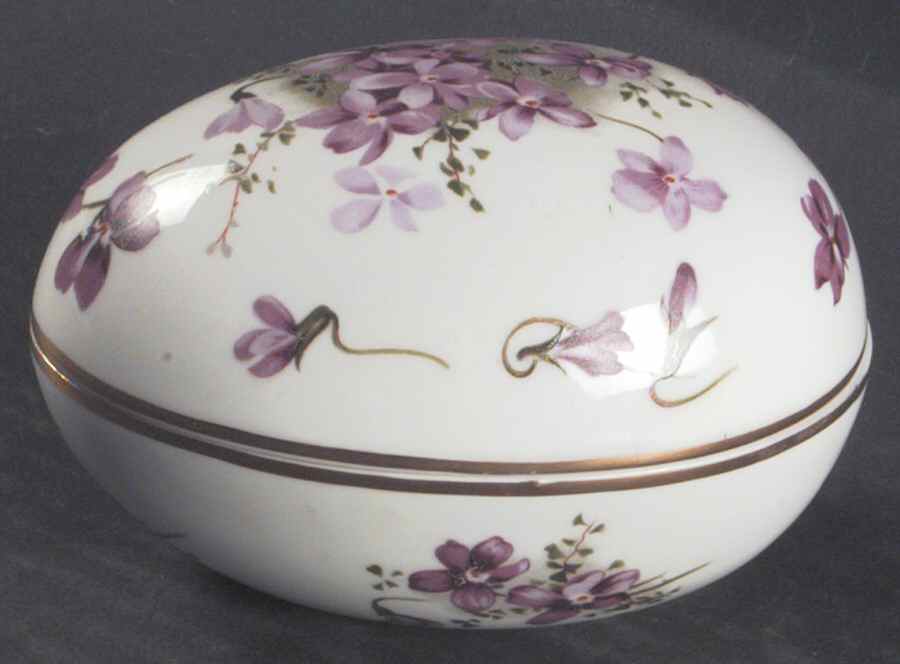 Victorian Violets Small Egg Box & Lid by Hammersley-1