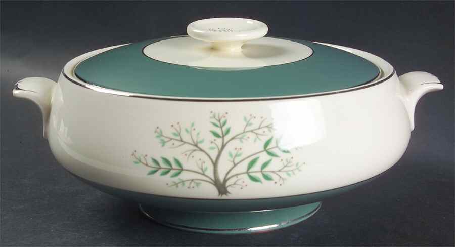 Paradise Round Covered Vegetable by Hanover-1
