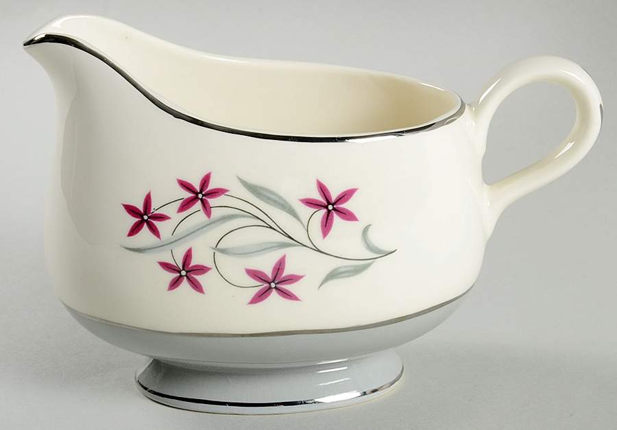 Sonata Gravy Boat by Hanover-1